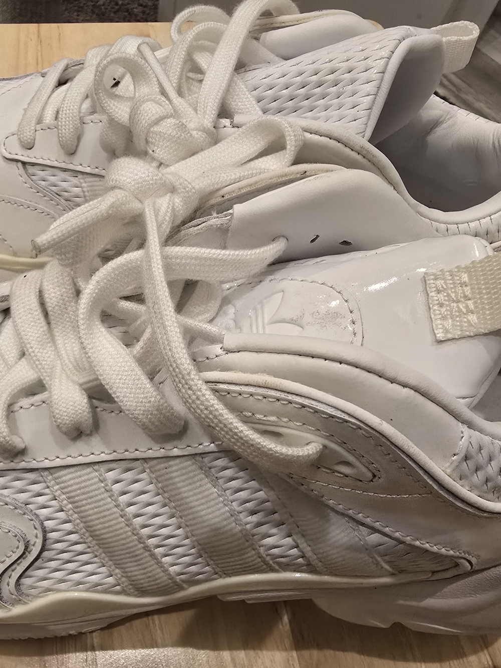 Adidas Men White Classic Lace-Up Sneakers